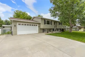 3661 Rosebud Drive, Billings, MT photo 2