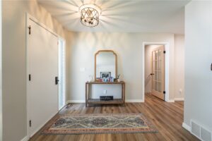 1706 Lake Hills Drive, Billings, MT photo 4