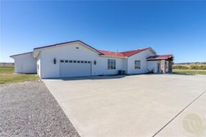 325 Three Wolf Road, Huntley, MT photo 2