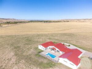 325 Three Wolf Road, Huntley, MT photo 3