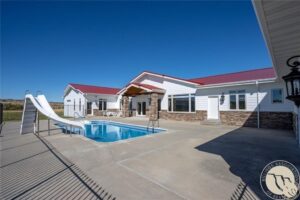 325 Three Wolf Road, Huntley, MT photo 9