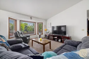 345 W Daffodil Drive, Billings, MT photo 4