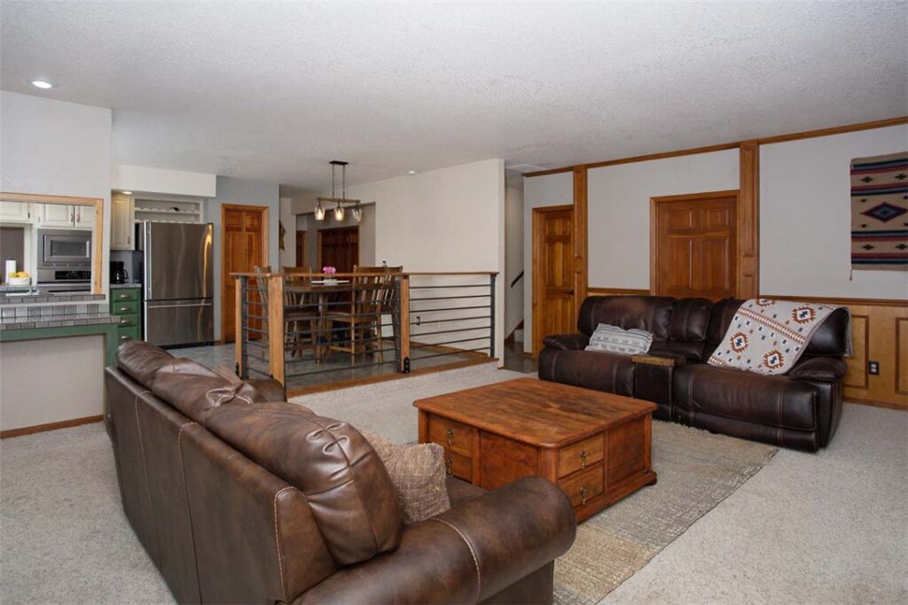 4448 Pine Cove Road, Billings, MT Single Family in Billings, MT photo 4